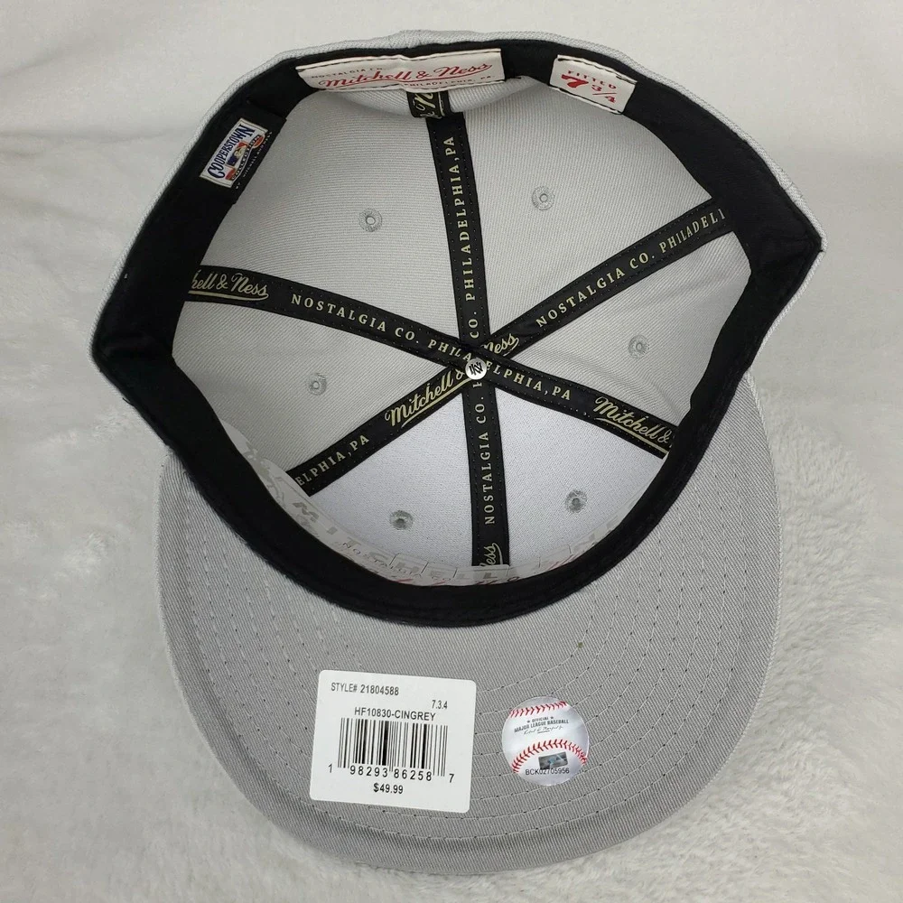 Cleveland Indians Mitchell & Ness MLB‎ Fitted 7 3/4 Liberty Fit Hat Cap Gray NWT
